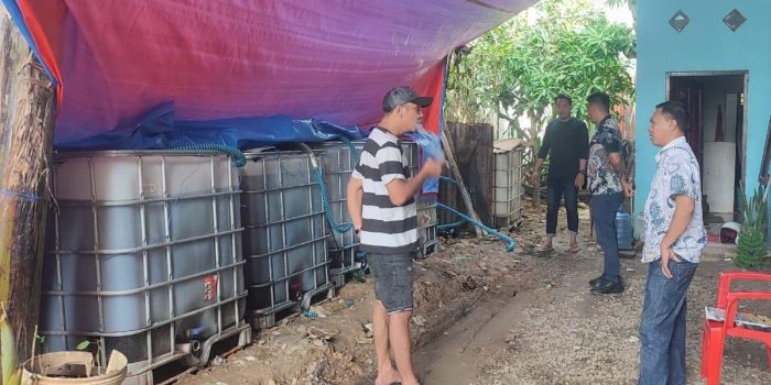 Truk Angkutan di Situbondo